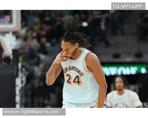 瓦塞尔上半场表现惊艳5投全中三分球2中2轻松拿下14分