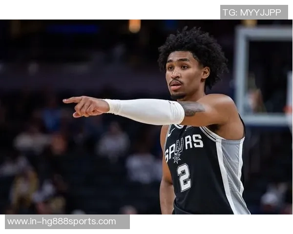 马刺媒体人称哈珀表现超越康宁汉姆引发热议